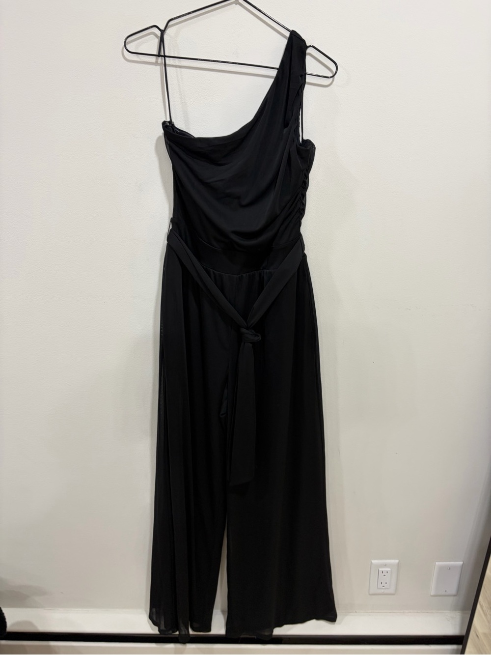 G by Giuliana Black One-Shoulder Wide Leg Jumpsuit